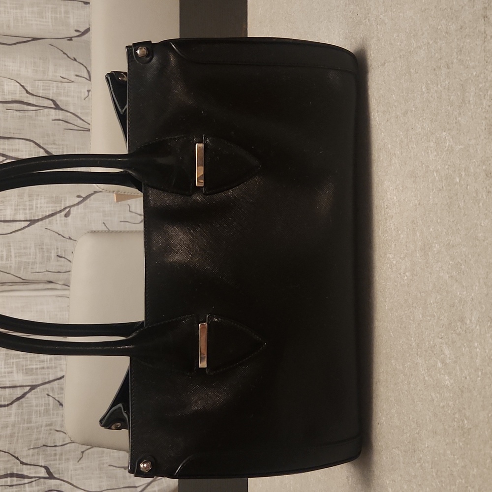 Ferragamo Tote - Picture 2 of 4